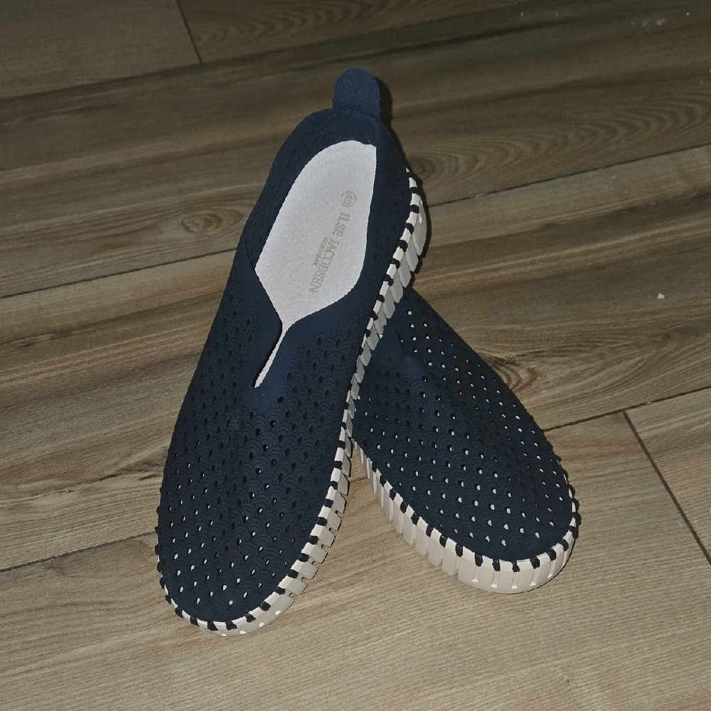 Ilse Jacobsen Navy Perforated Slip-On Loafers